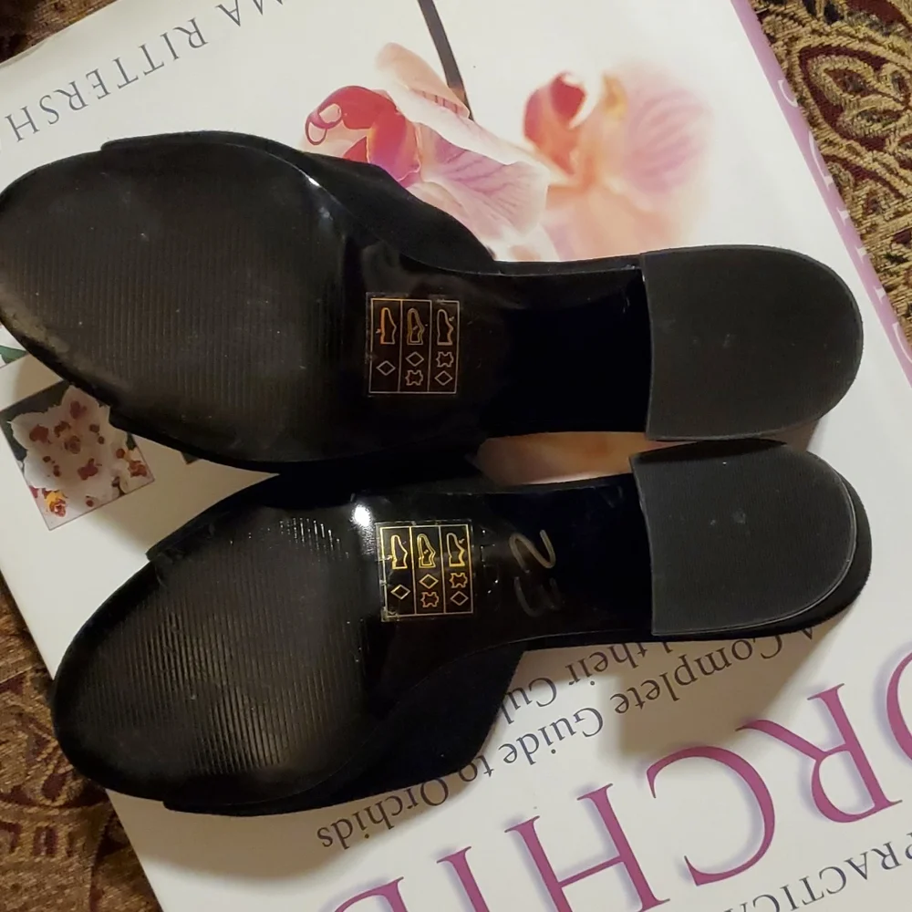 Aldo Black Heels Woman's Size 8 - Picture 7 of 11